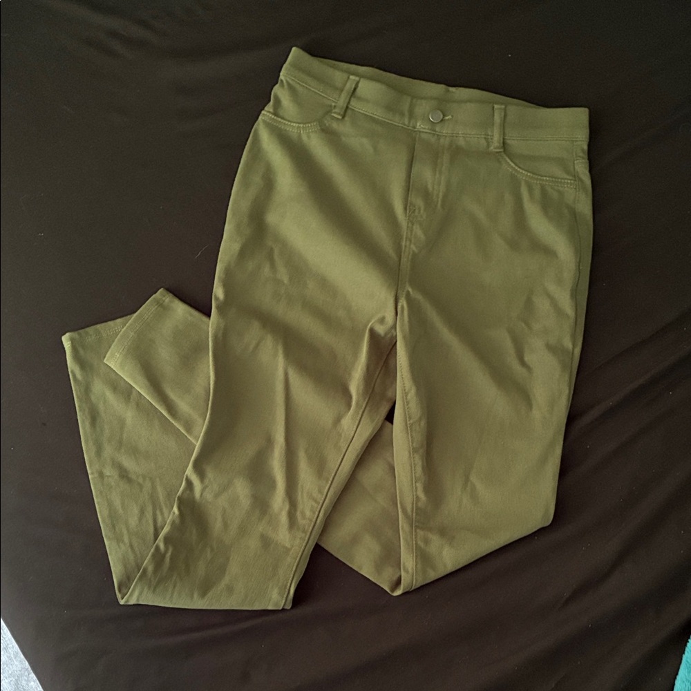 Time and Tru Khaki Pants